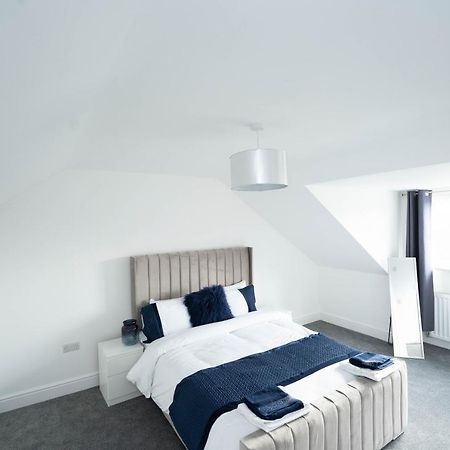 Entire Modern Home With Private Parking For 6/8 Persons Worksop Dış mekan fotoğraf