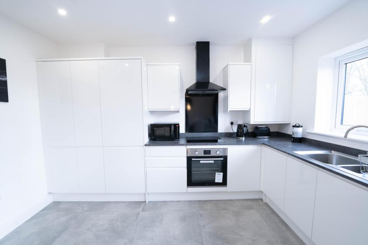 Entire Modern Home With Private Parking For 6/8 Persons Worksop Dış mekan fotoğraf