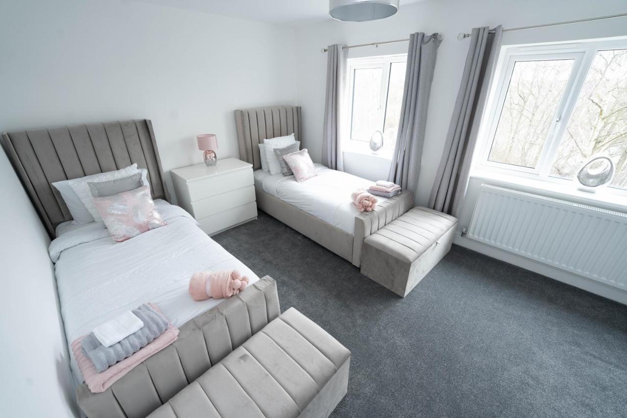 Entire Modern Home With Private Parking For 6/8 Persons Worksop Dış mekan fotoğraf