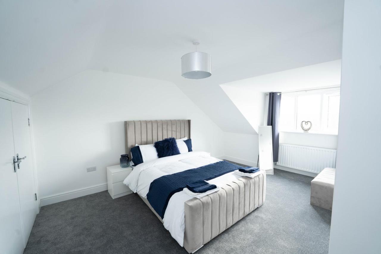 Entire Modern Home With Private Parking For 6/8 Persons Worksop Dış mekan fotoğraf