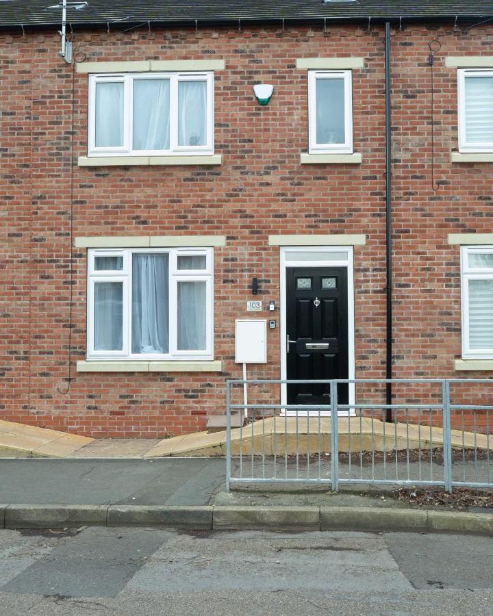 Entire Modern Home With Private Parking For 6/8 Persons Worksop Dış mekan fotoğraf